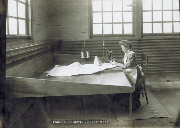 Ida Holdgreve sewing at the Wright Factory, 1911 (photo # ms1_21_3_10)